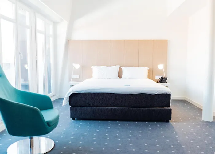 מלון Centro Chiado 4*